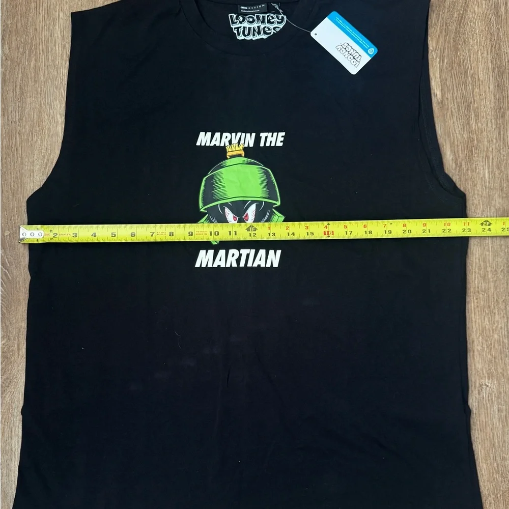 Black Marvin the Martian Graphic Tank Top - Picture 7 of 8